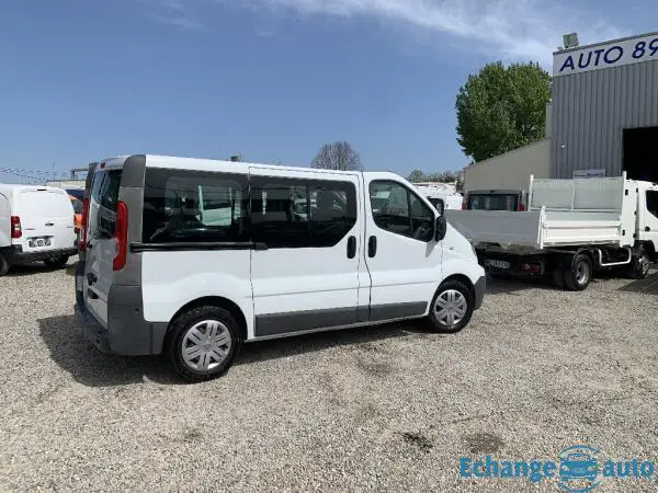 RENAULT TRAFIC 2.5 dCi 150ch