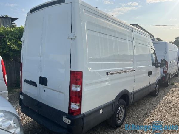 IVECO DAILY 2.3 D L2H2