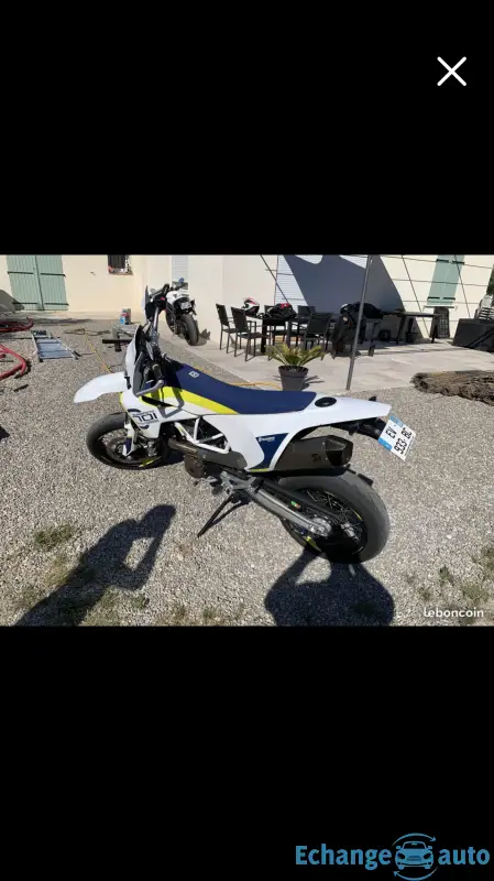 Husqvarna 701 supermotard
