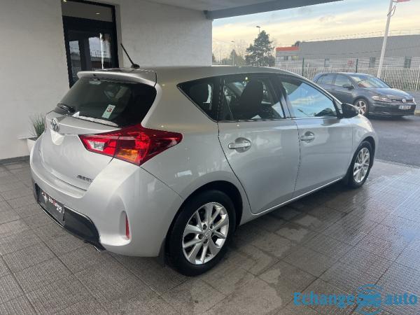 TOYOTA AURIS 124 D-4D Business