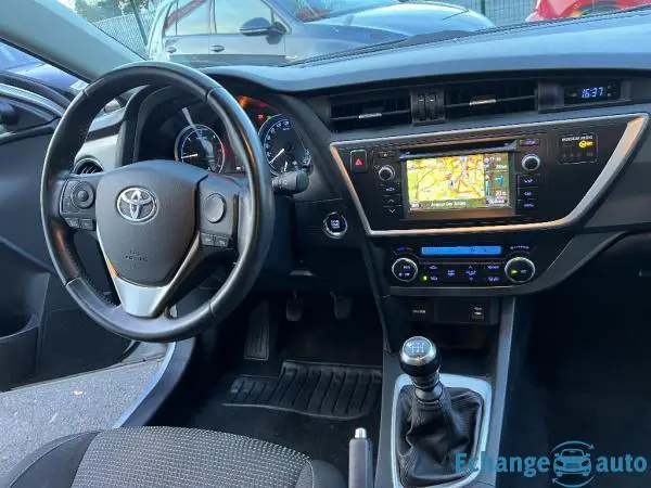 TOYOTA AURIS 124 D-4D Business