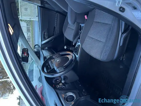 TOYOTA AURIS 124 D-4D Business