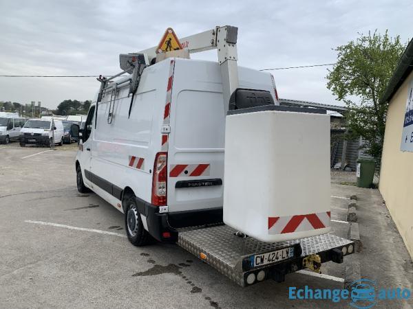 RENAULT MASTER 2.3 dCi 125ch NACELLE