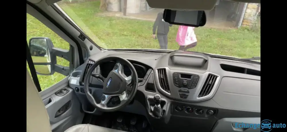 CAMPING CAR CHAUSSON 628 EB édition spéciale