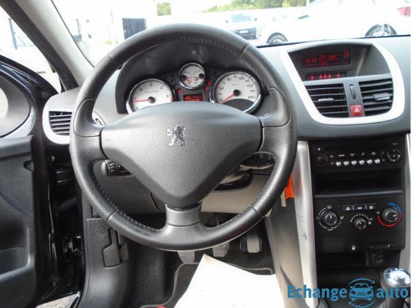 PEUGEOT 207 SW 1.6 HDi 92ch FAP BLUE LION Série 64 