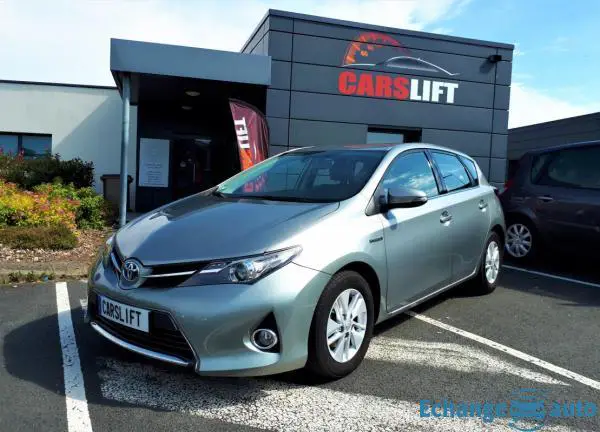Toyota Auris 1.8 HSD 136H HYBRIDE BUSINESS - GARANTIE 6 MOIS