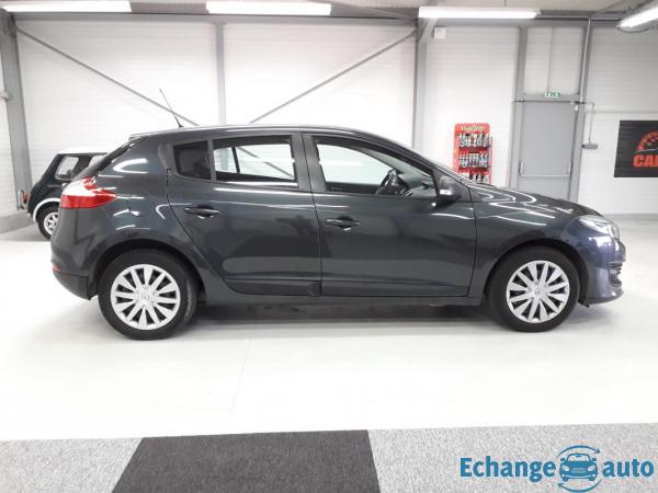 Renault Mégane III 1.5 DCI 95 CH LIFE