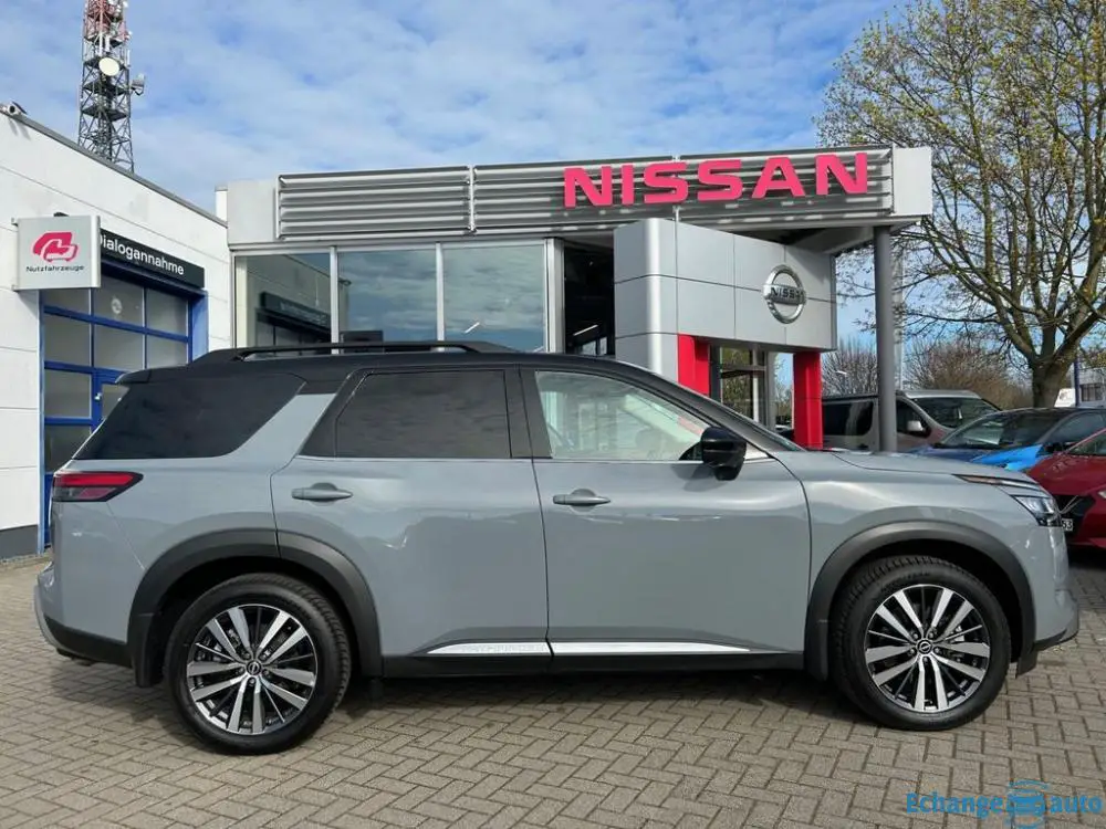 Nissan Pathfinder 3.5 V6 4WD PLATINIUM