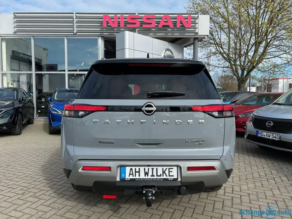 Nissan Pathfinder 3.5 V6 4WD PLATINIUM