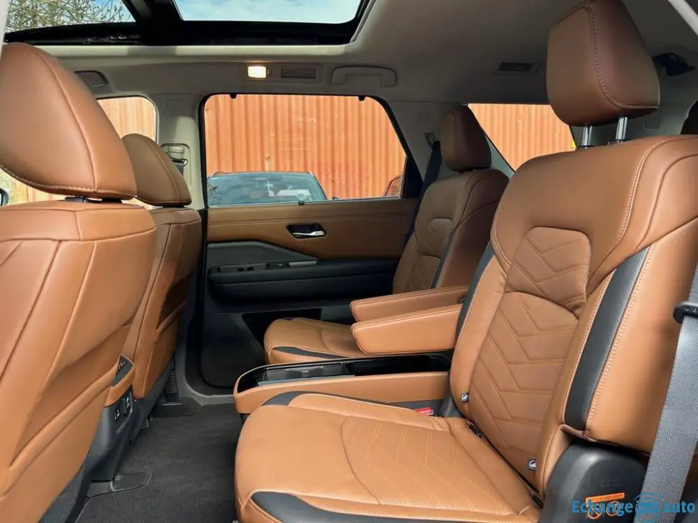 Nissan Pathfinder 3.5 V6 4WD PLATINIUM