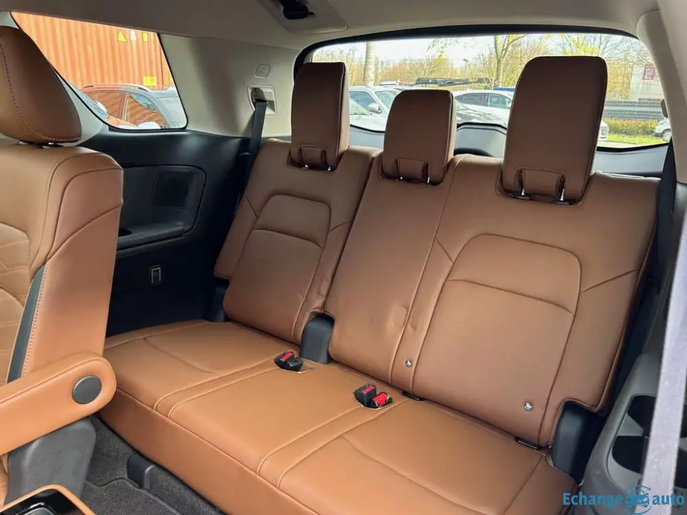 Nissan Pathfinder 3.5 V6 4WD PLATINIUM