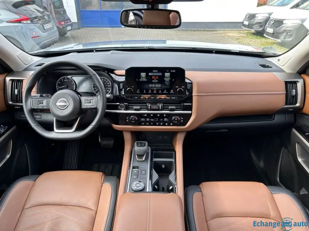 Nissan Pathfinder 3.5 V6 4WD PLATINIUM