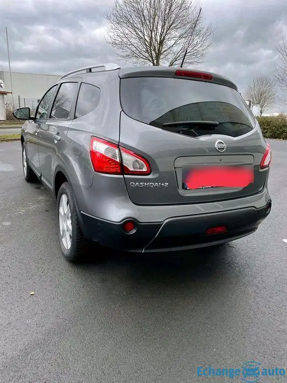 Nissan Qashqai+2