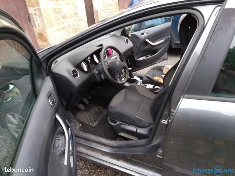 V ou échange PEUGEOT 308 contre camping car