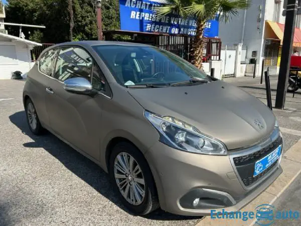PEUGEOT 208 1.2 PureTech 82ch BVM5 Allure