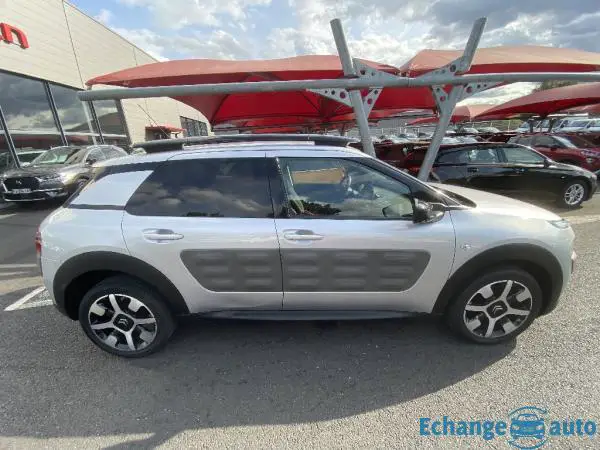 CITROEN C4 CACTUS PURETECH 110 SHINE