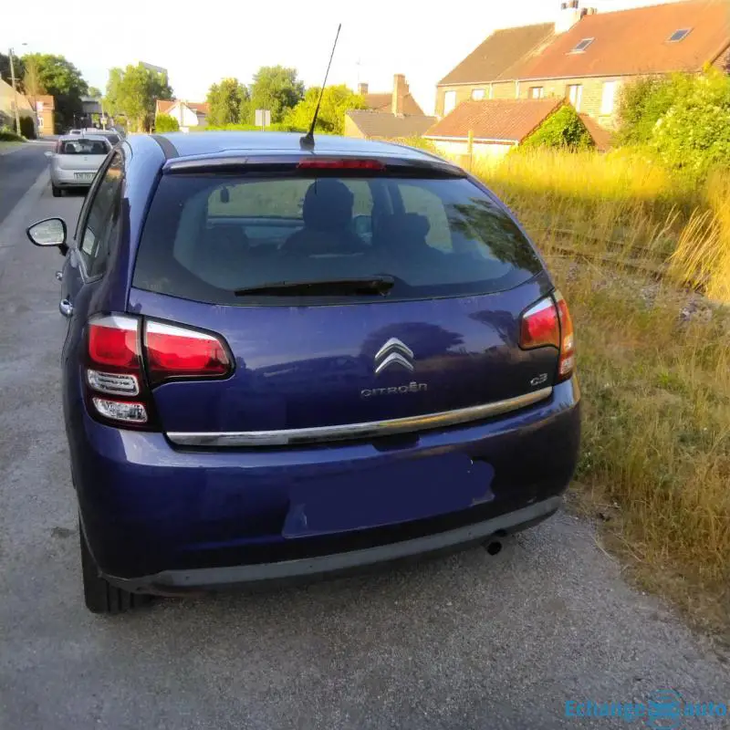 Citroën C3 1.2 Pure Tech exclusive 82 CV