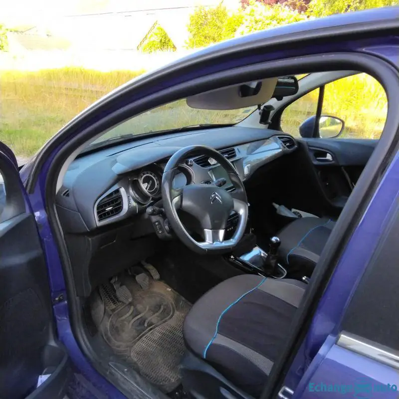 Citroën C3 1.2 Pure Tech exclusive 82 CV