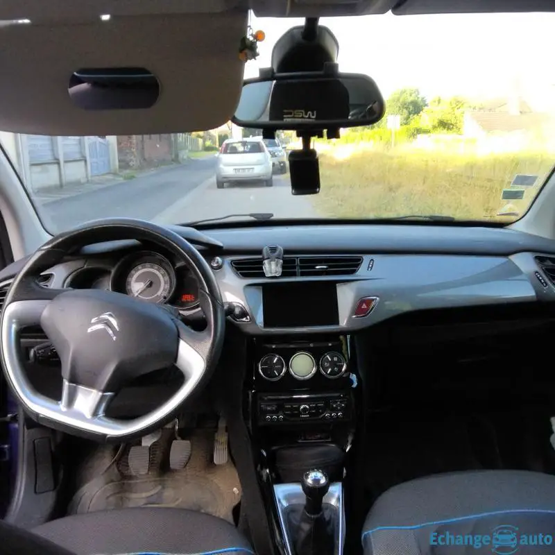 Citroën C3 1.2 Pure Tech exclusive 82 CV