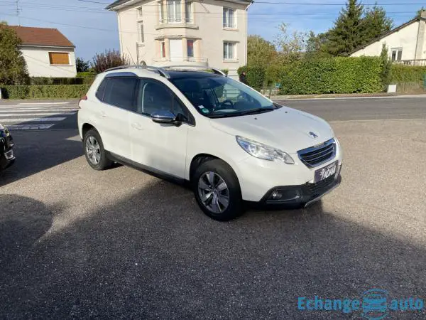 PEUGEOT 2008 1.6 VTi 120ch BVA4 Allure A