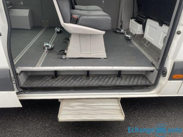 VOLKSWAGEN CRAFTER COMBI 30 L2H2 2.0 TDI 136 BLUEMOTION TECHNOLOGY 