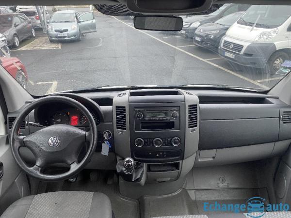 VOLKSWAGEN CRAFTER COMBI 30 L2H2 2.0 TDI 136 BLUEMOTION TECHNOLOGY 