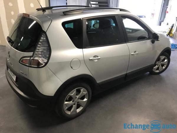 Renault Scénic 1.5 DCI 110 EDC6 XMOD ZEN
