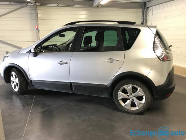 Renault Scénic 1.5 DCI 110 EDC6 XMOD ZEN