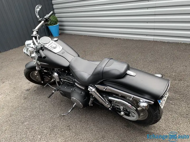 HARLEY-DAVIDSON DYNA FAT BOB