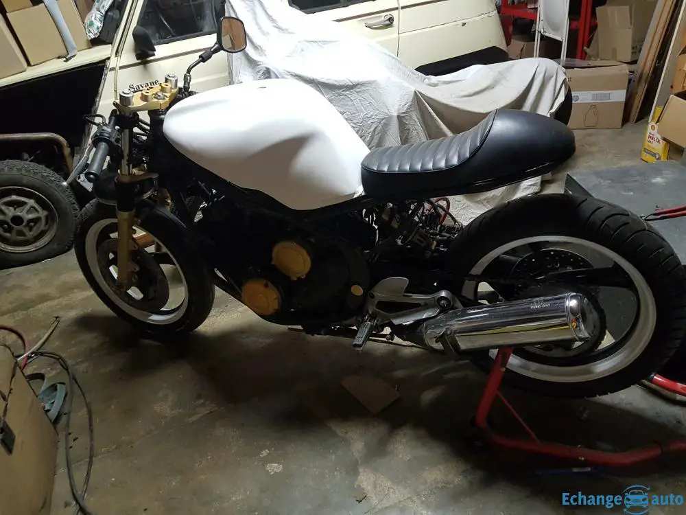 600 diversion café racer