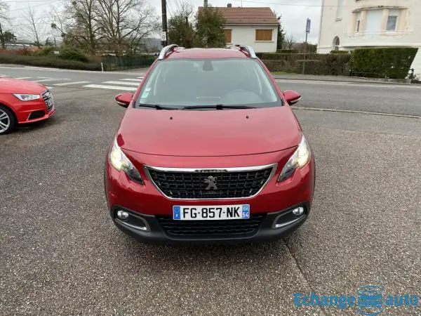 PEUGEOT 2008 PureTech 82ch SetS BVM5 Signature
