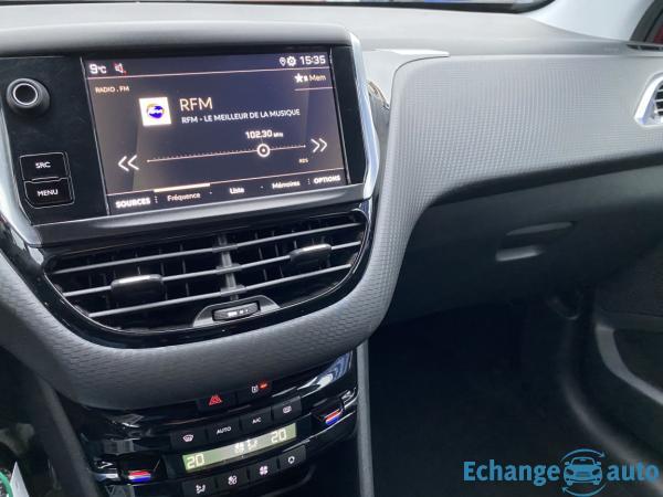 PEUGEOT 2008 PureTech 82ch SetS BVM5 Signature