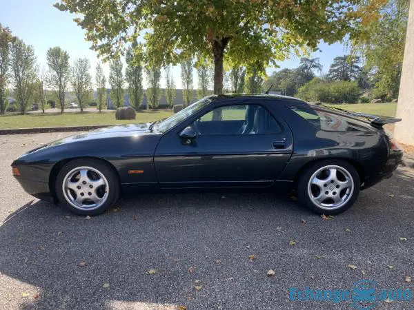 PORSCHE 928 GTS