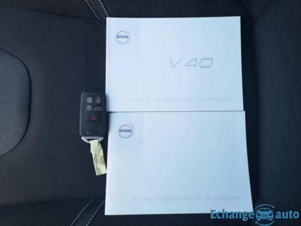 Volvo V40 D3 150ch Momentum Business Geartronic suréquipée