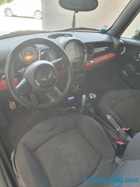 Mini Cooper SD Pack chili 143cv