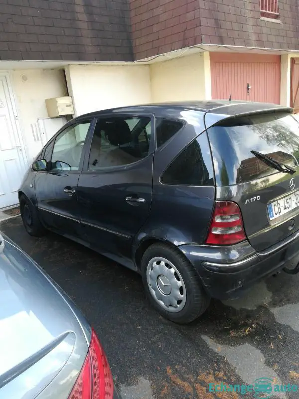 Urgent vends Mercedes classa A