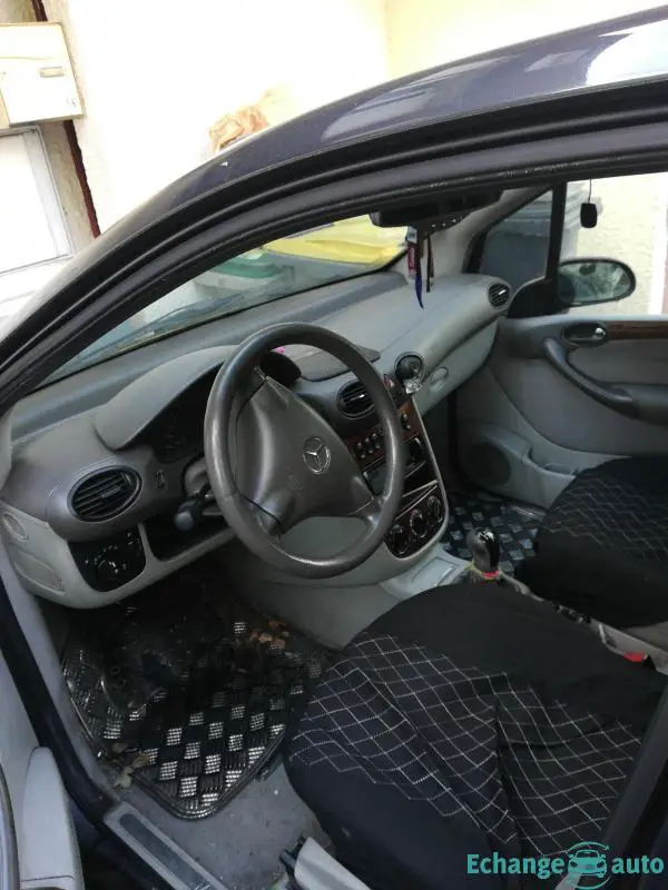 Urgent vends Mercedes classa A