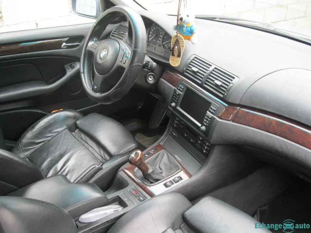 Echange BMW 330D Touring Pack luxe 204 Cv contre Moto