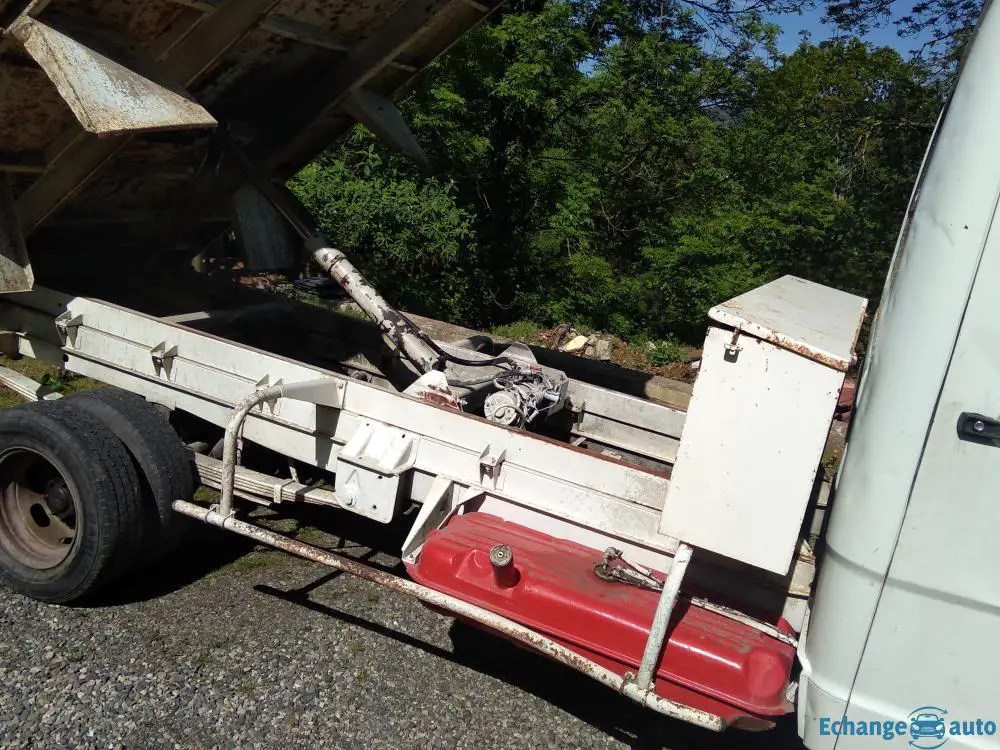 Camion benne Mercedes