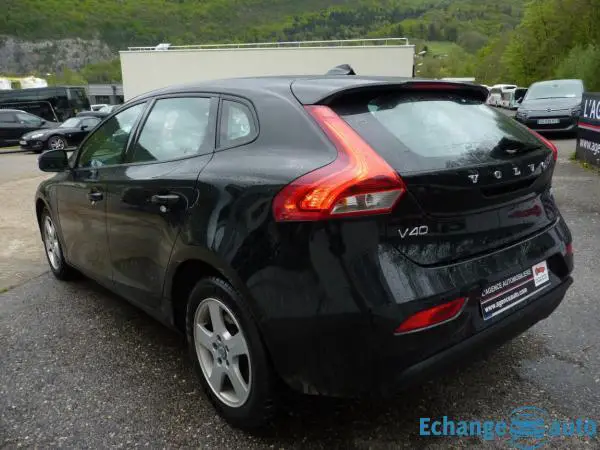 VOLVO V40 D2 120 Momentum