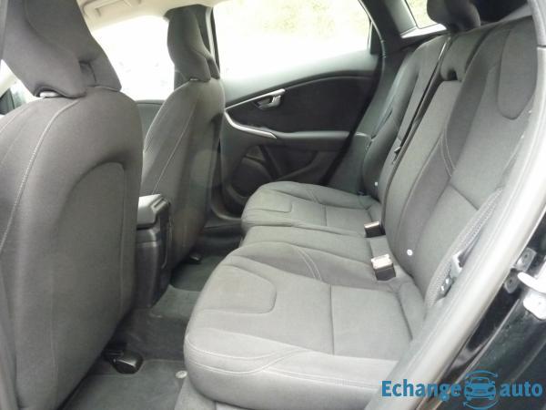 VOLVO V40 D2 120 Momentum