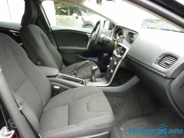 VOLVO V40 D2 120 Momentum