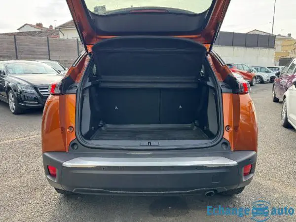 PEUGEOT 2008 PureTech 100 SetS BVM6 Style