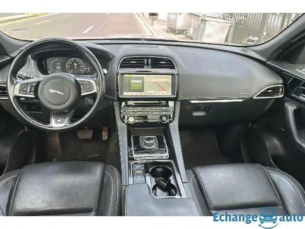 JAGUAR F-PACE 2.0 D - 240 ch AWD BVA8 R-Sport