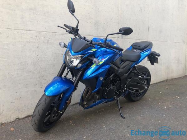 Suzuki GSX 750