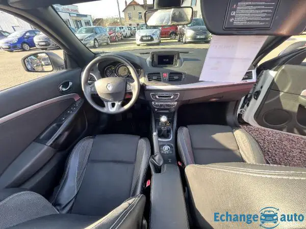 RENAULT MEGANE III CC 1.9 DCI 130 Dynamique