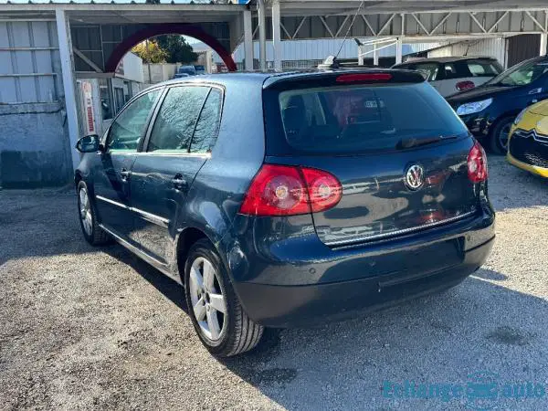 VOLKSWAGEN GOLF 1.4 16S TSI 140 Confortline