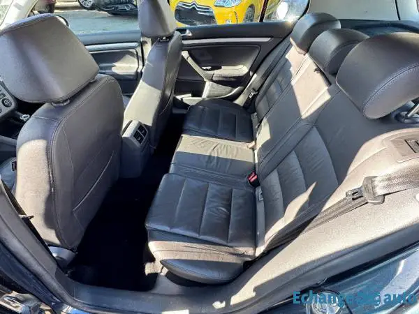 VOLKSWAGEN GOLF 1.4 16S TSI 140 Confortline