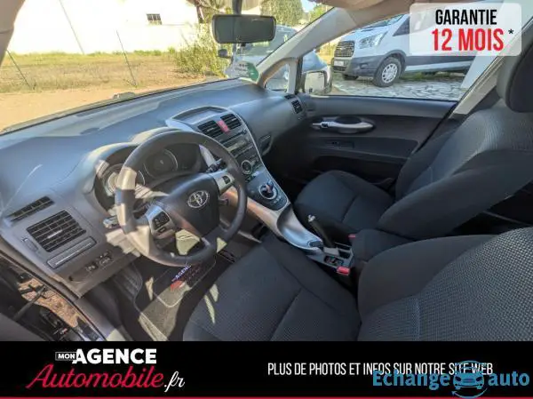 Toyota AURIS 136H VVT-I HSD DYNAMIC