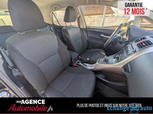 Toyota AURIS 136H VVT-I HSD DYNAMIC